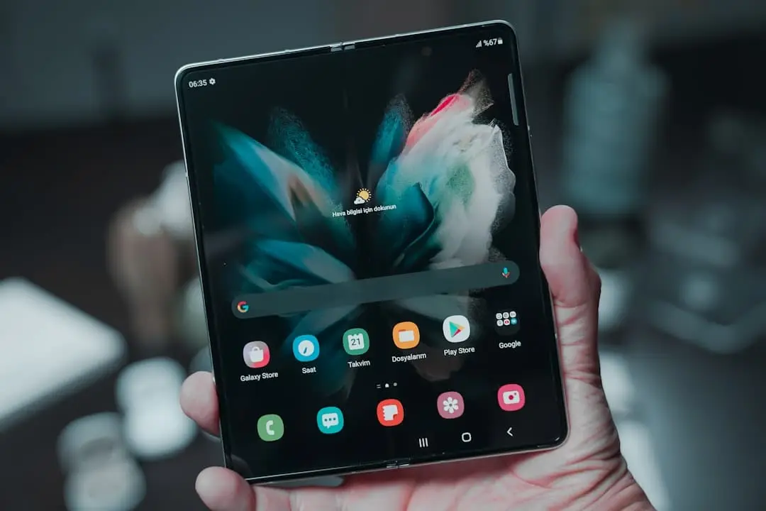 Samsung Flip7 illustration